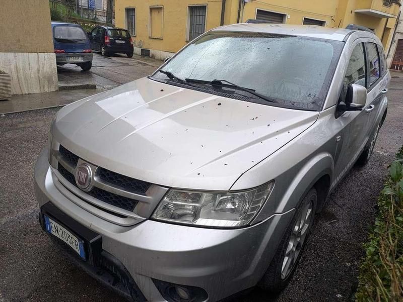 Usata Fiat Freemont Lounge 170 CV (125 kW) 2012 Argento SUV