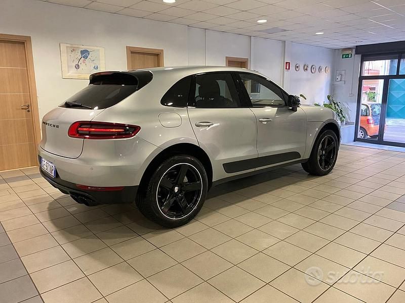 Usata Porsche Macan 250 CV (183 kW) 2016 Grigio metallizzato SUV