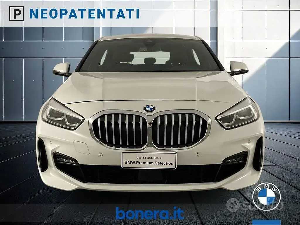 Usata BMW 116 M Sport 116 CV (85 kW) 2022 Bianco Utilitaria