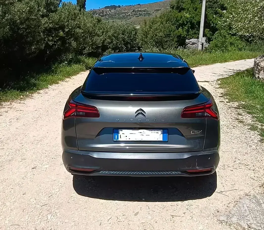 Usata Citroën C5 X Feel 131 CV (96 kW) 2023 Verde Station wagon