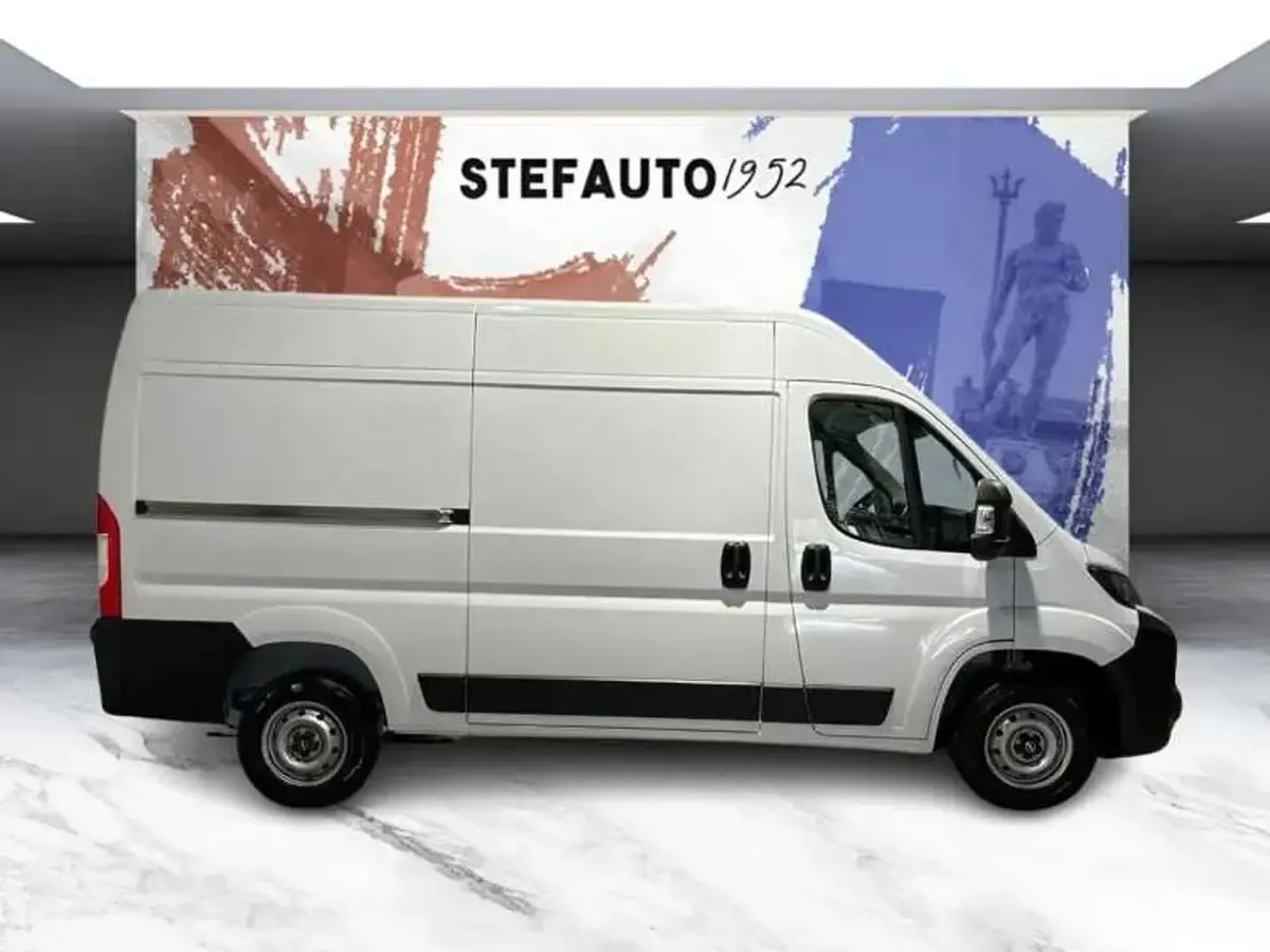 Nuova Opel Movano S 140 CV (102 kW) 2026 Bianco icy pastello Furgone