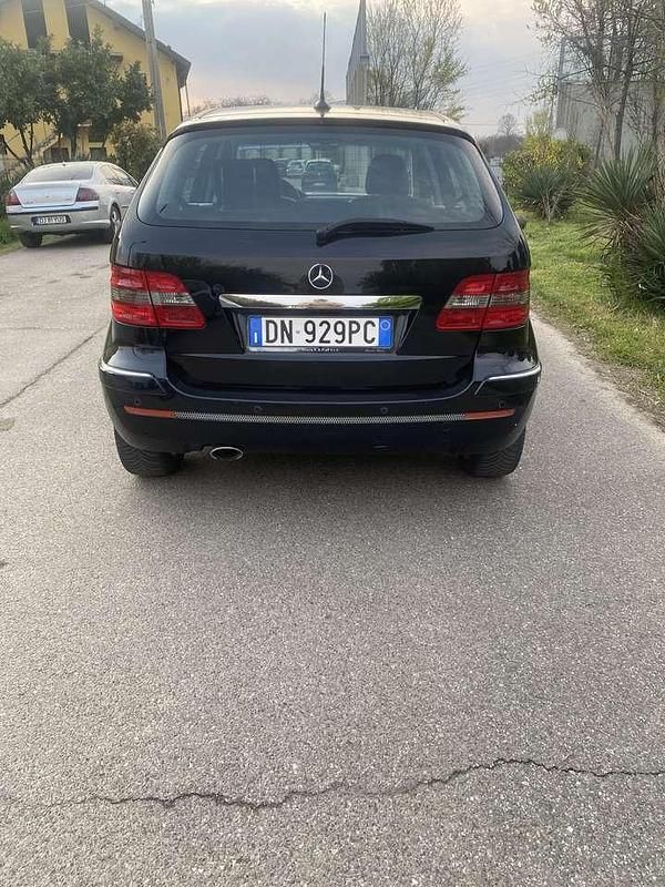 Usata Mercedes B180 109 CV (80 kW) 2008 Other Monovolume