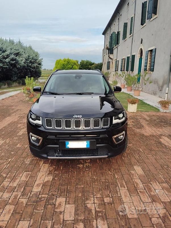 Nero Usata 2021 Jeep Compass SUV | 19.000 € (Buon prezzo) - Immagine 1/4