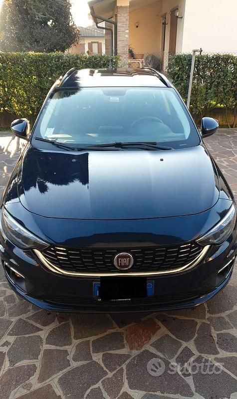 Blu Usata 2016 Fiat Tipo Lounge Station wagon | 3200 € (Ottimo prezzo) - Immagine 1/1