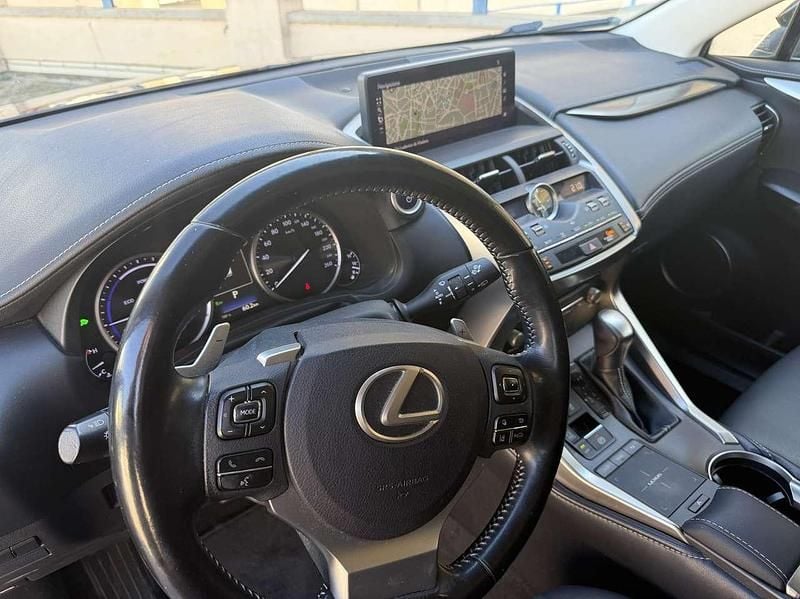 Usata Lexus NX300h 155 CV (114 kW) 2018 Nero SUV