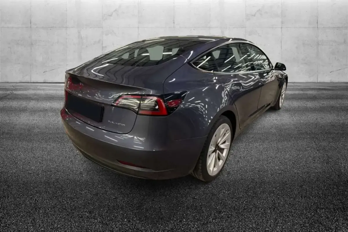 Usata Tesla Model 3 152 kW (208 CV) 2023 Grigio Berlina