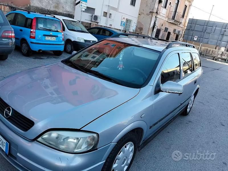 Usata Opel Astra 60 CV (44 kW) 2000 Grigio Station wagon