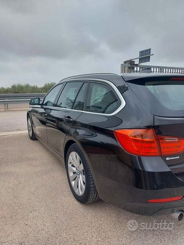 Usata BMW 318 2013 Nero Station wagon