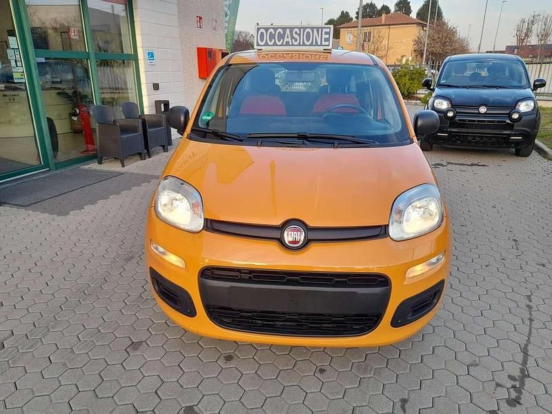 Usata Fiat Panda Lounge 69 CV (50 kW) 2019 Arancione Utilitaria
