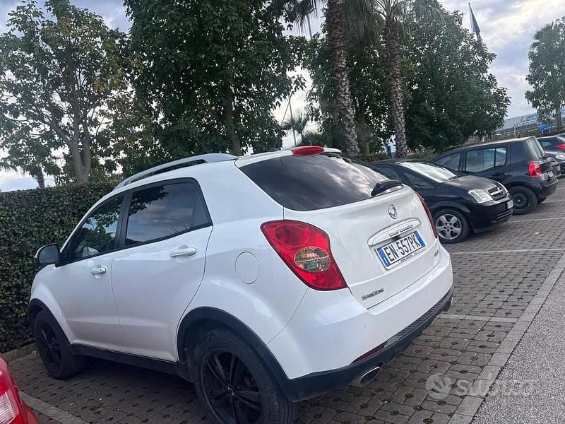 Usata Ssangyong (KGM) Korando 175 CV (128 kW) 2012 Bianco SUV