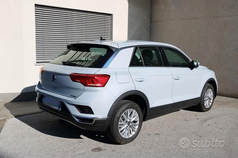 Usata VW T-Roc Business 150 CV (110 kW) 2020 Bianco SUV