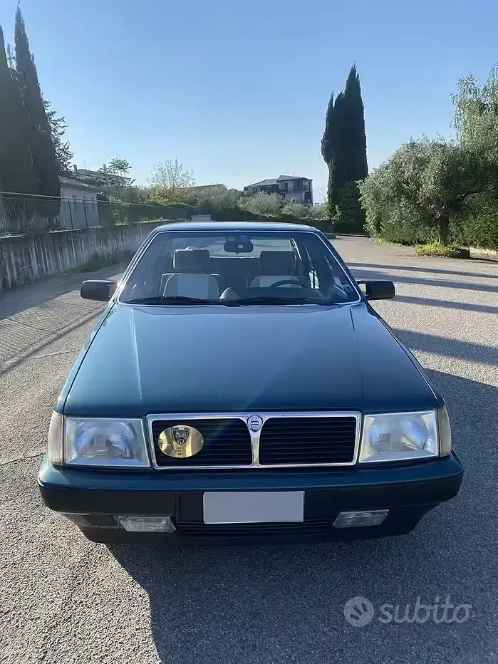 Usata Lancia Thema 120 CV (88 kW) 1987 Berlina