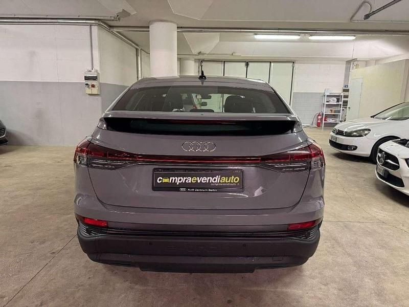 Usata Audi Q4 e-tron Advanced 125 kW (170 CV) 2023 Grigio SUV