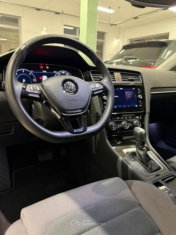 Usata VW Golf VII 150 CV (110 kW) 2019 Gray Berlina