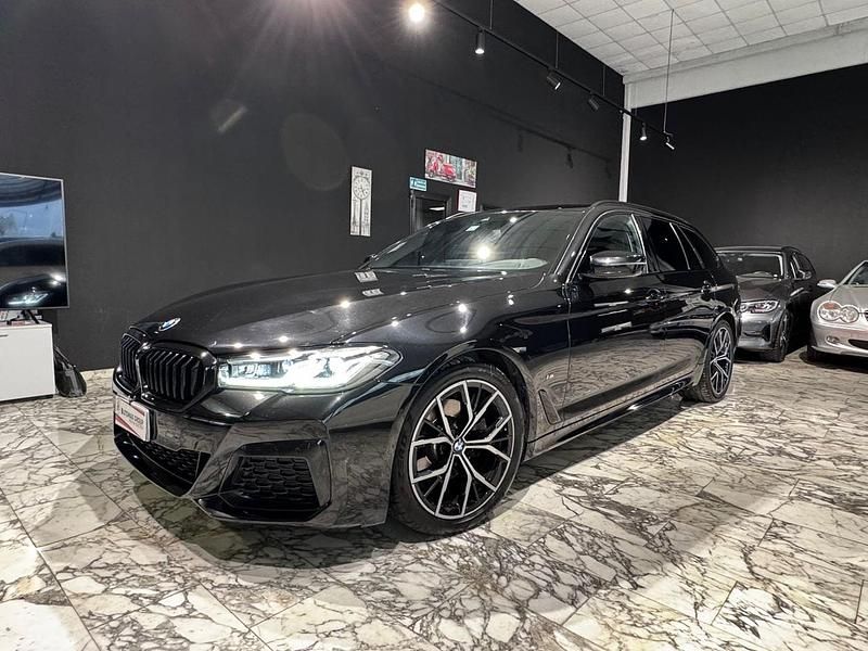 Nero Usata 2022 BMW 520 M Sport Station wagon | 28.900 € (Buon prezzo) - Immagine 1/4
