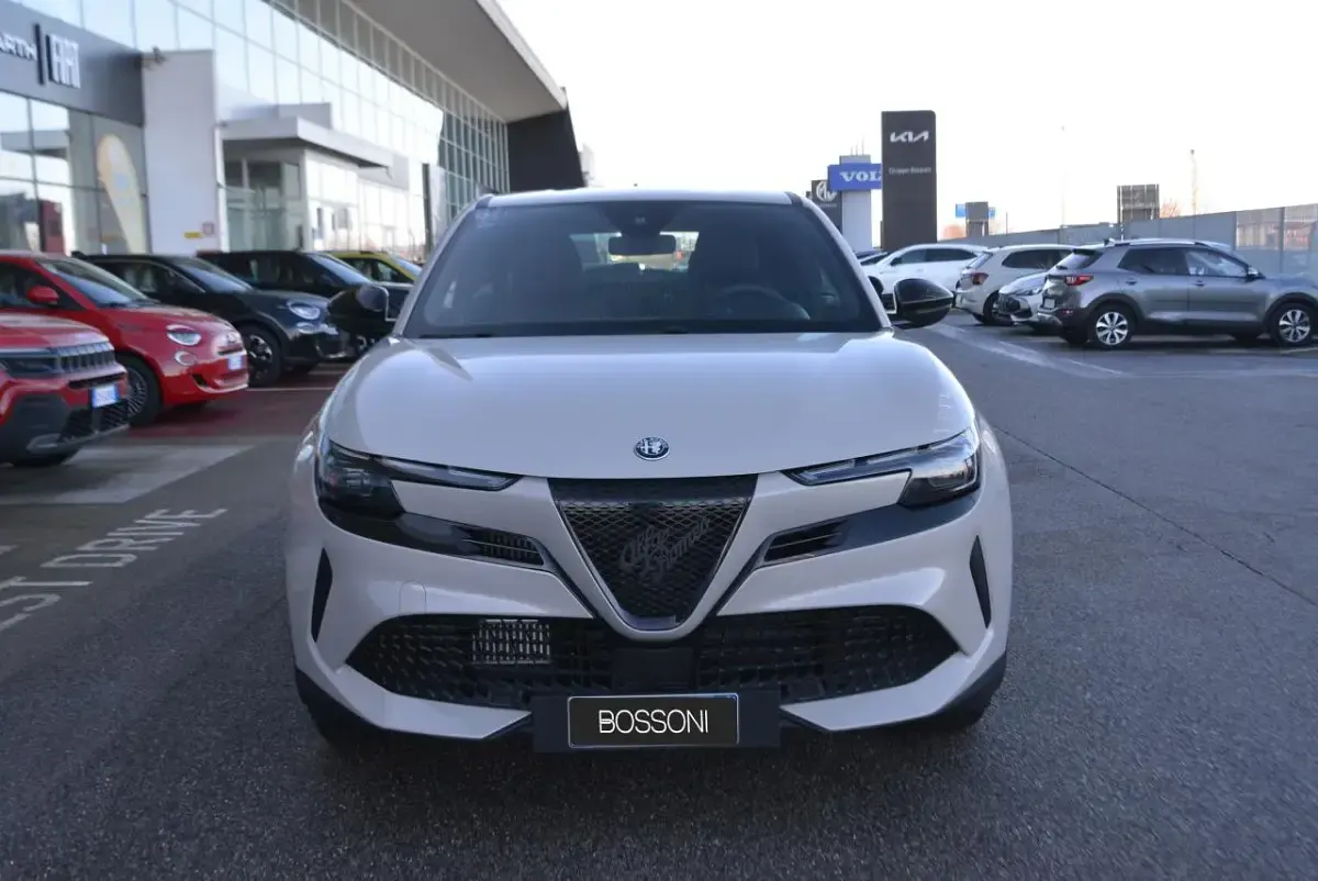 Usata Alfa Romeo GT Junior 136 CV (100 kW) 2025 Bianco SUV