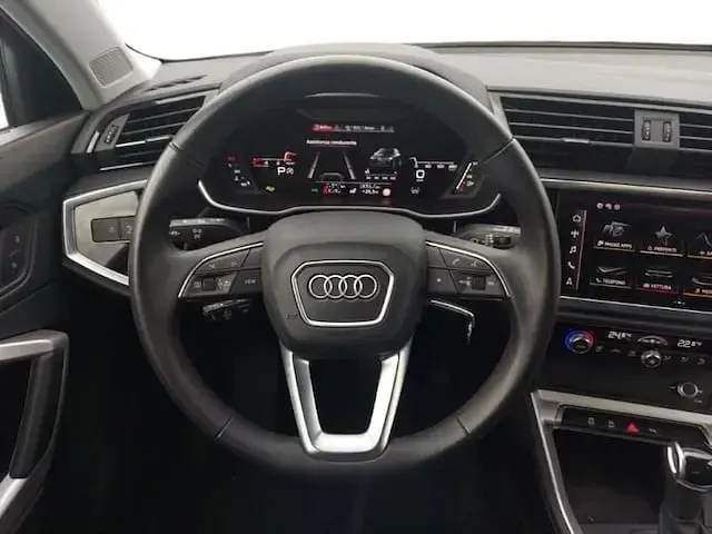 Begagnad Audi Q3 Advanced Plus 150 HK (110 kW) 2025 Grå SUV