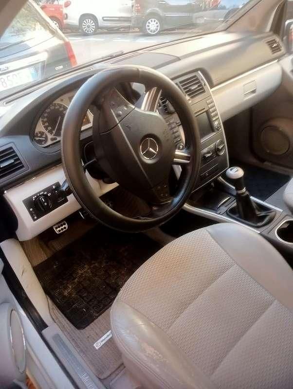 Usata Mercedes 180 109 CV (80 kW) 2009 Bianco Berlina
