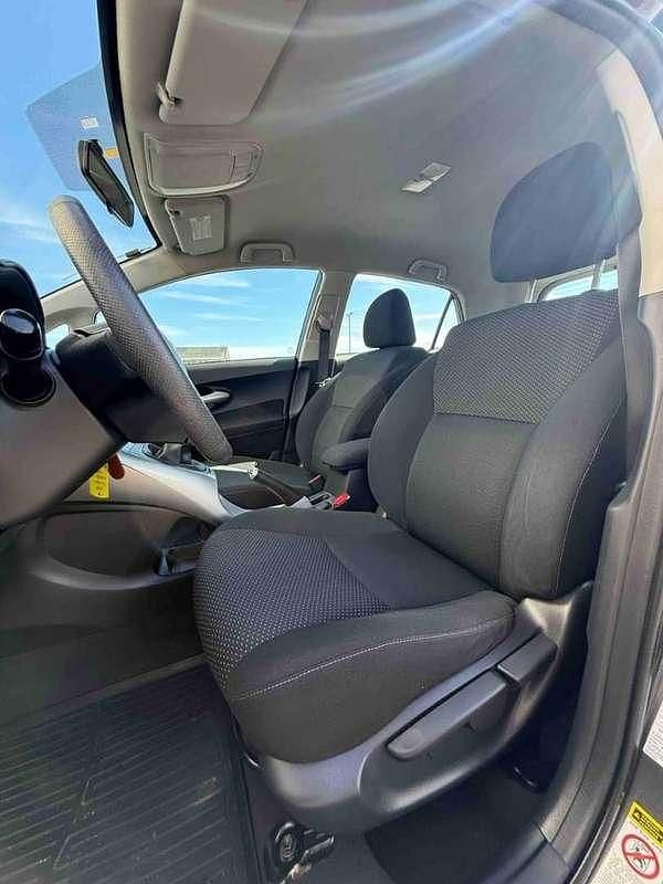 Usata Toyota Auris 124 CV (91 kW) 2014 Berlina