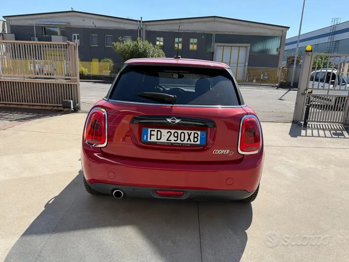 Usata Mini Cooper D 116 CV (85 kW) 2016 Other Utilitaria