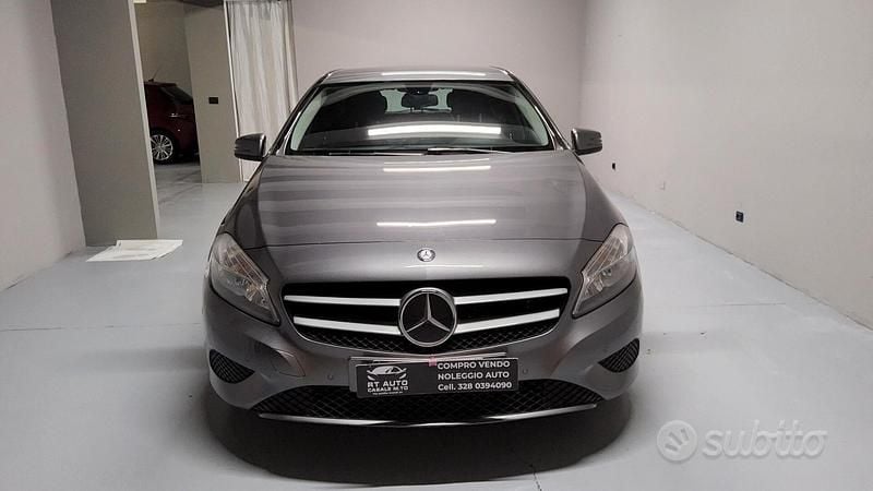 Usata Mercedes A180 Premium 109 CV (80 kW) 2013 Grigio Berlina