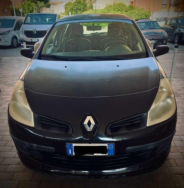 Usata Renault Clio II 68 CV (50 kW) 2008 Nero Berlina