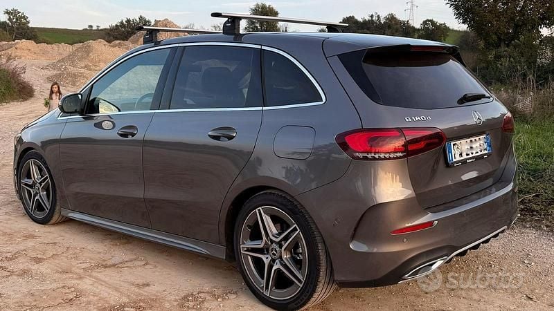 Usata Mercedes B180 Premium 136 CV (100 kW) 2019 Utilitaria
