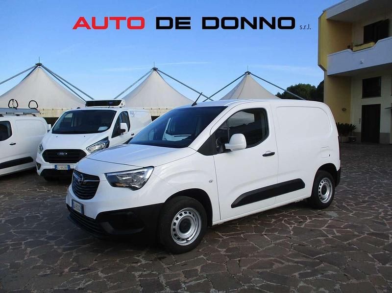 Bianco Usata 2020 Opel Combo Furgone | 8500 € (Ottimo prezzo) - Immagine 1/4