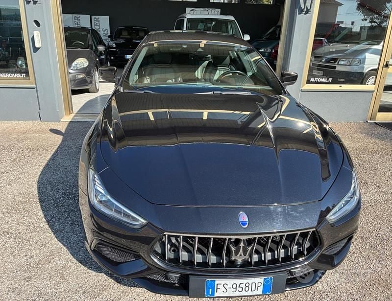 Usata Maserati Ghibli 275 CV (202 kW) 2018 Nero Berlina