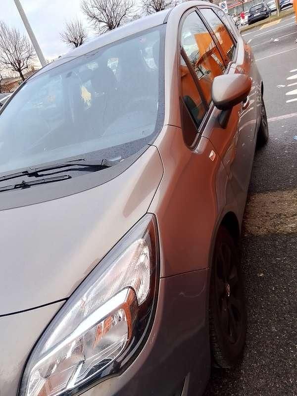 Usata Opel Meriva 120 CV (88 kW) 2014 Monovolume