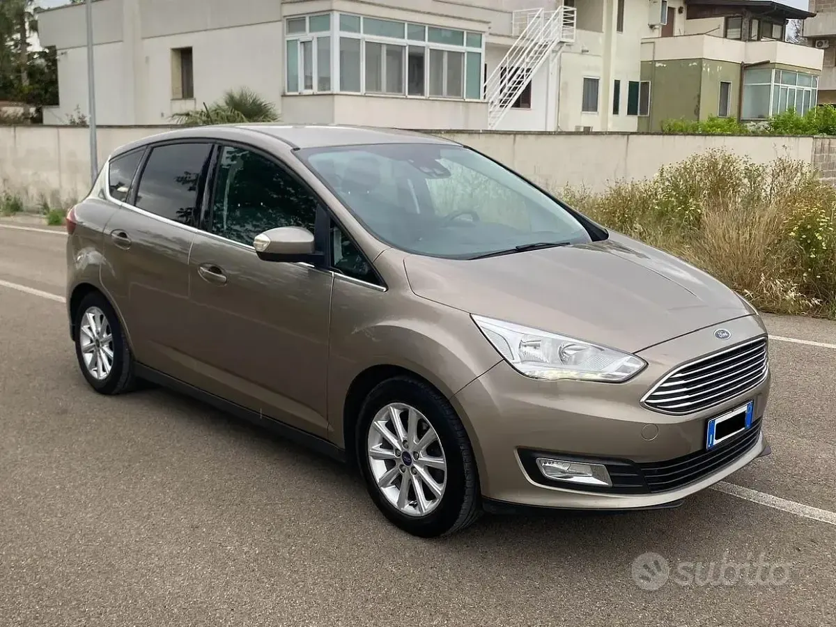 Usata Ford C-MAX Titanium 120 CV (88 kW) 2019 Marrone Monovolume