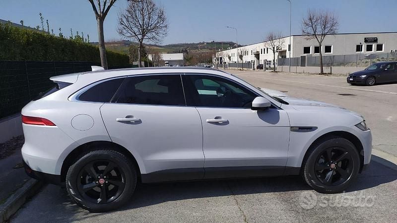 Usata Jaguar F-Pace 180 CV (132 kW) 2016 SUV