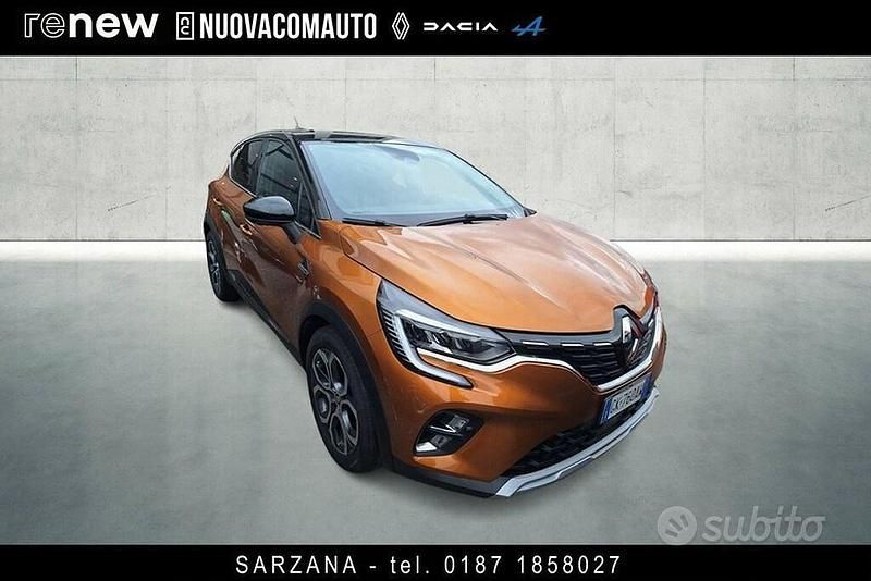 Usata Renault Captur Intens 101 CV (74 kW) 2022 Giallo SUV