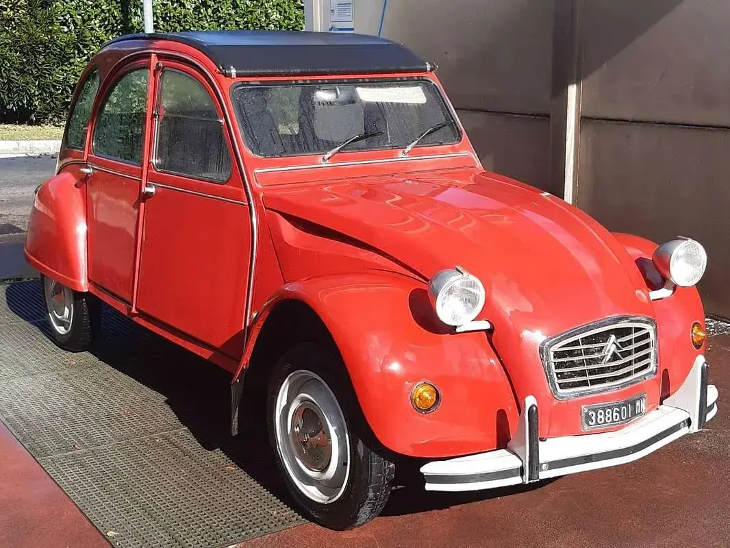 Usata Citroën 2CV 29 CV (21 kW) 1981 Rosso Berlina