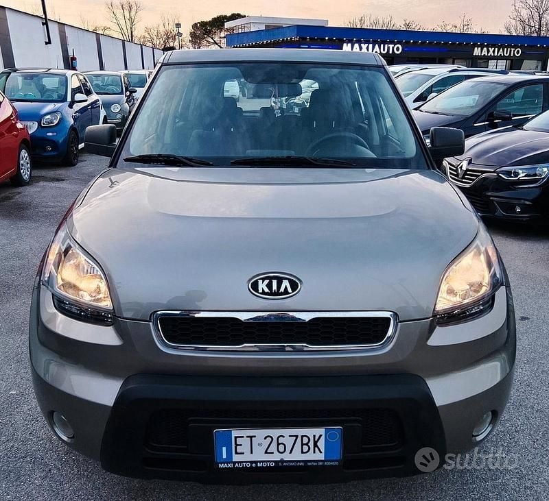 Usata Kia Soul 127 CV (93 kW) 2013 Grigio SUV