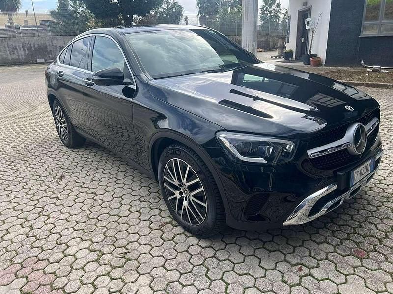 Usata Mercedes GLC220 196 CV (144 kW) 2021 Nero SUV