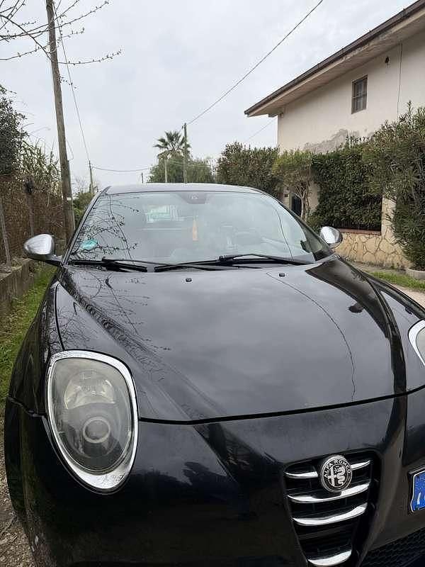 Usata Alfa Romeo MiTo Distinctive 90 CV (66 kW) 2009 Nero Utilitaria