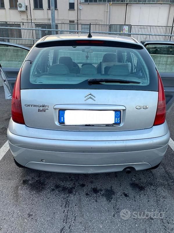 Usata Citroën C3 90 CV (66 kW) 2005 Grigio Berlina