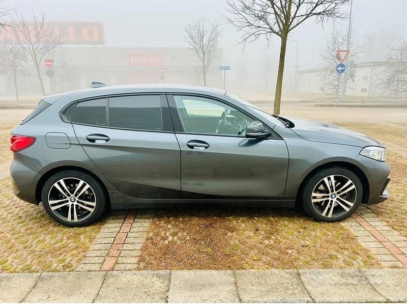 Usata BMW 118 Comfort Edition 150 CV (110 kW) 2020 Grigio Utilitaria