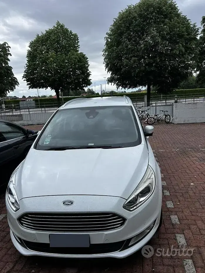 Usata Ford Galaxy 150 CV (110 kW) 2016 Bianco Monovolume