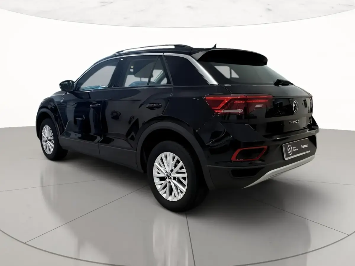 Usata VW T-Roc Life 150 CV (110 kW) 2025 Deep black perlato SUV