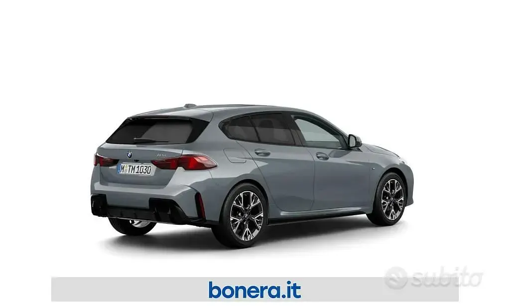 Gebraucht BMW 118 M Sport 150 PS (110 kW) 2025 Grau Kleinwagen