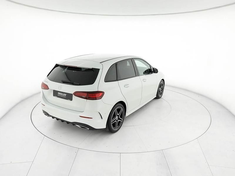 Usata Mercedes B180 AMG Line Premium 116 CV (85 kW) 2023 Bianco Monovolume