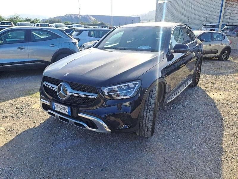 Blu canvasite metallizzato Usata 2022 Mercedes GLC200 Business SUV | 37.900 € (Super prezzo) - Immagine 1/4