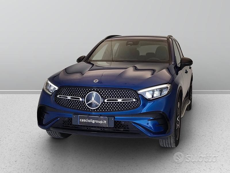 Blu Usata 2023 Mercedes GLC220 AMG line SUV | 49.500 € (Super prezzo) - Immagine 1/4