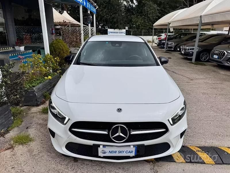 Usata Mercedes A180 Premium 116 CV (85 kW) 2022 Bianco Berlina