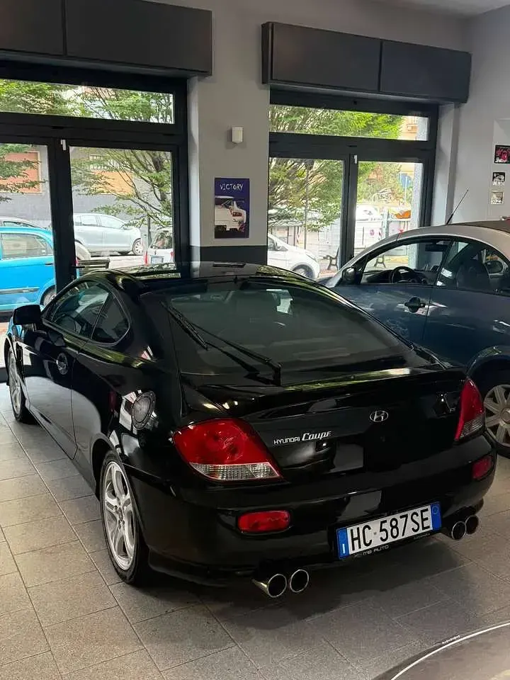 Usata Hyundai Coupé Dynamiq 167 CV (122 kW) 2006 Nero Coupé