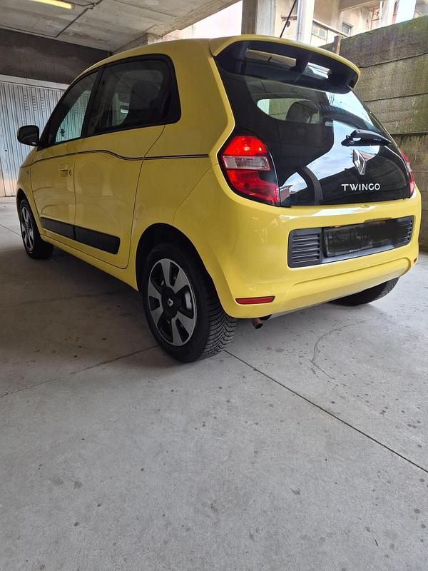 Usata Renault Twingo SE 69 CV (50 kW) 2016 Giallo Utilitaria
