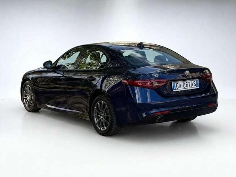 Usata Alfa Romeo Giulia Business 160 CV (117 kW) 2020 Blu/azzurro Berlina