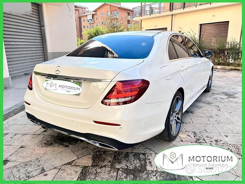Usata Mercedes E220 Premium Plus 194 CV (142 kW) 2016 Bianco Berlina